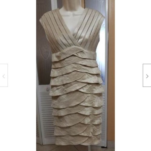 Adrianna Papell Dresses & Skirts - Adrianna Papell Ladies Beautiful Champagne Dress